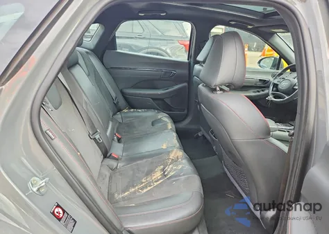 2021 Hyundai Sonata N Line z USA, uszkodzony, nr VIN 5NPEK4JC5MH131448